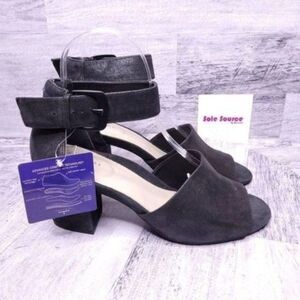 T Tahari Pennie Ankle Strap Block Heeled Sandal Black sz 10 NEW